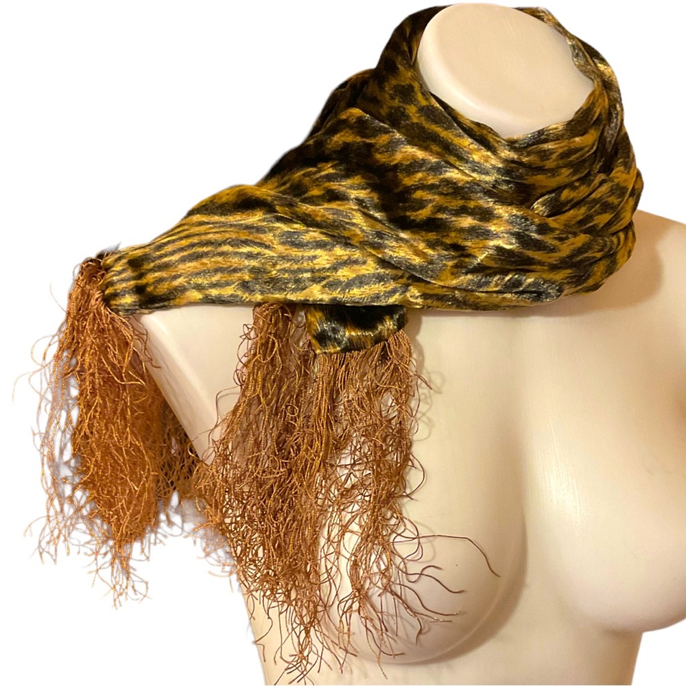 Echo Design Cheetah Scarf NWT